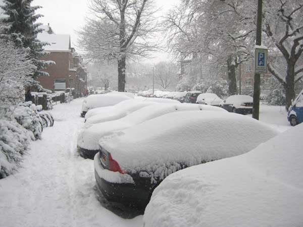 In de winter de auto pakken kan soms even wat lastig zijn